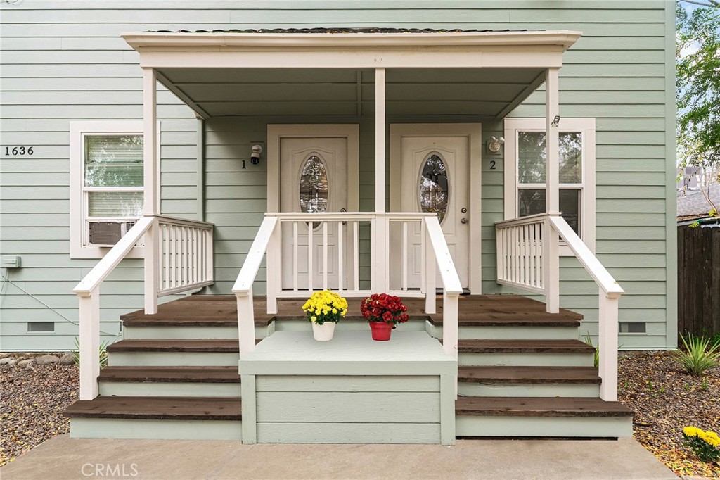 1636 Pine Property Photo 4