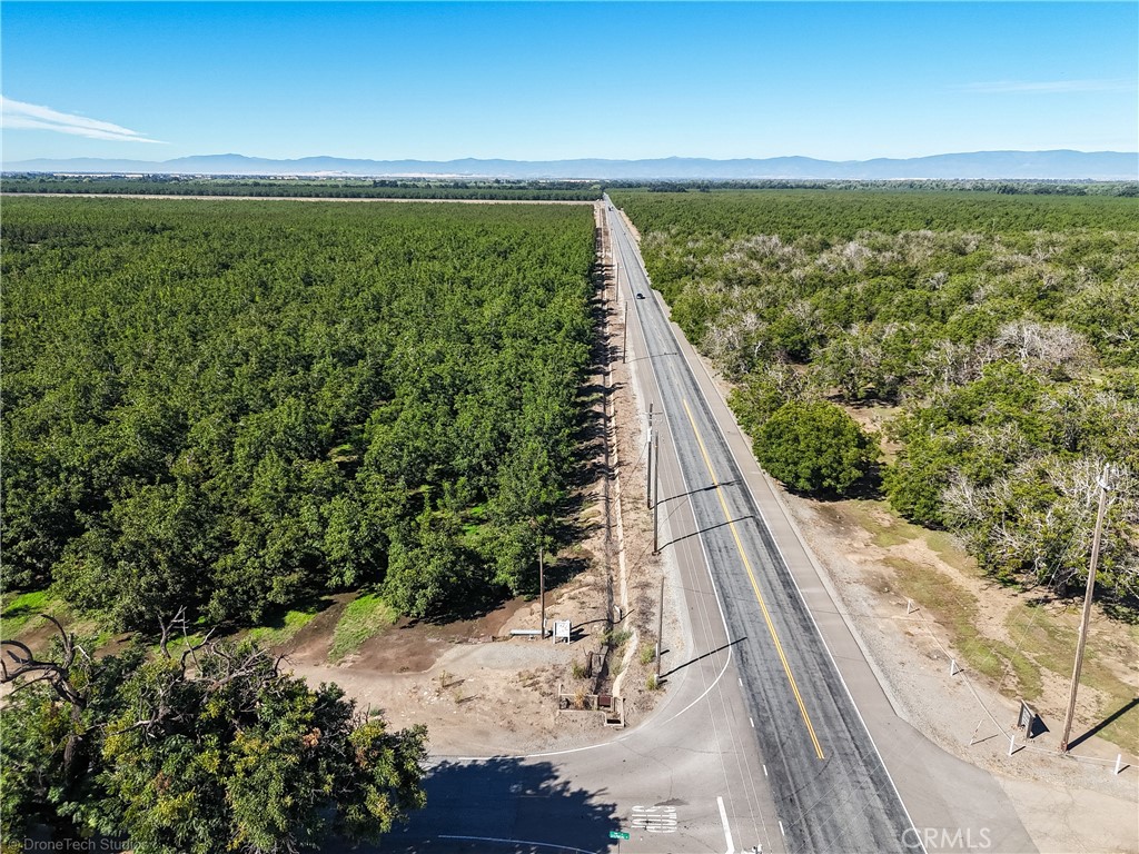 4215 Stephens Road Property Photo 4