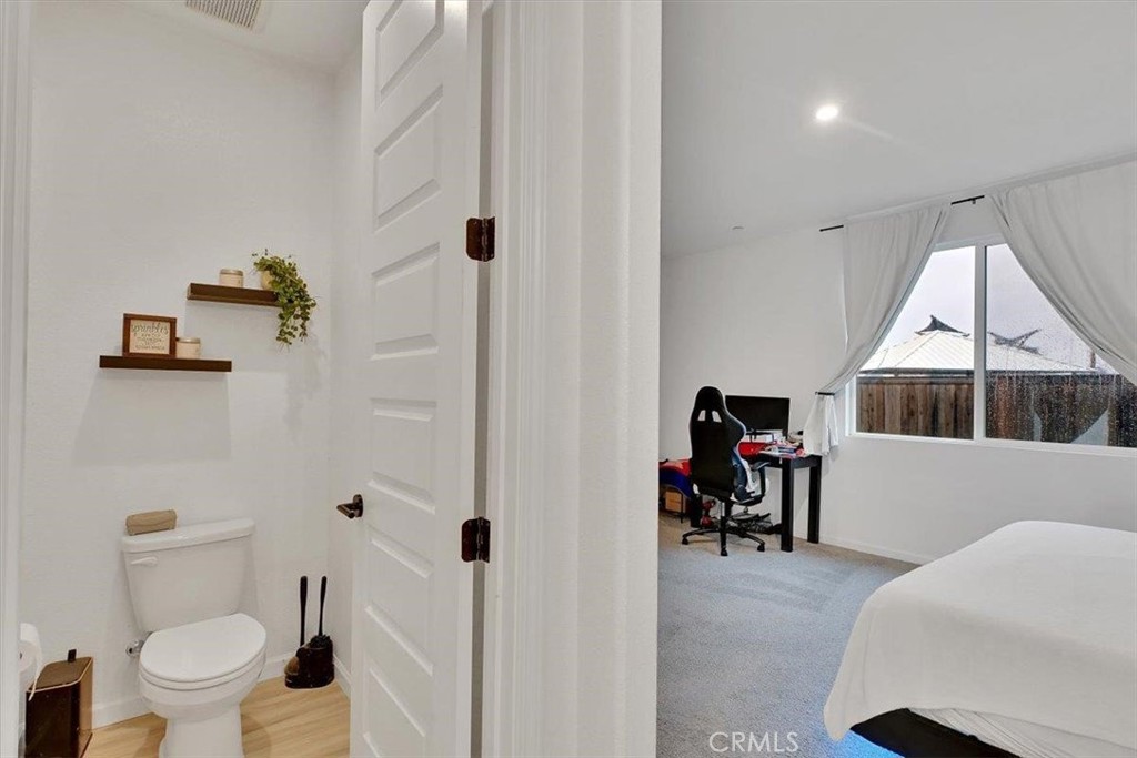 2064 Englebright Way Property Photo 22