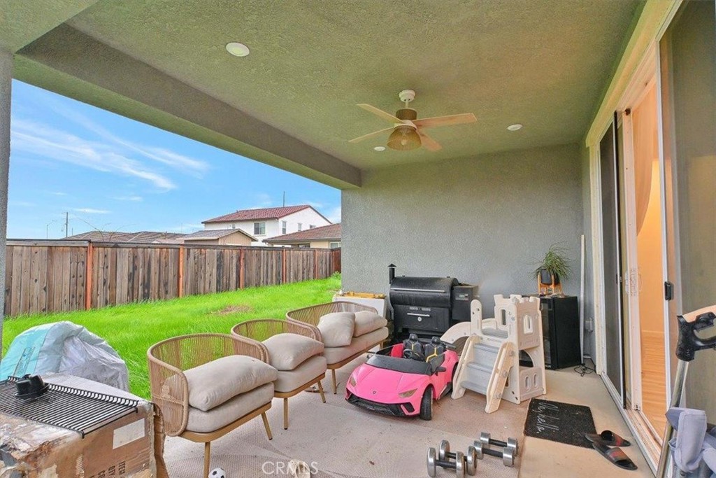 2064 Englebright Way Property Photo 28