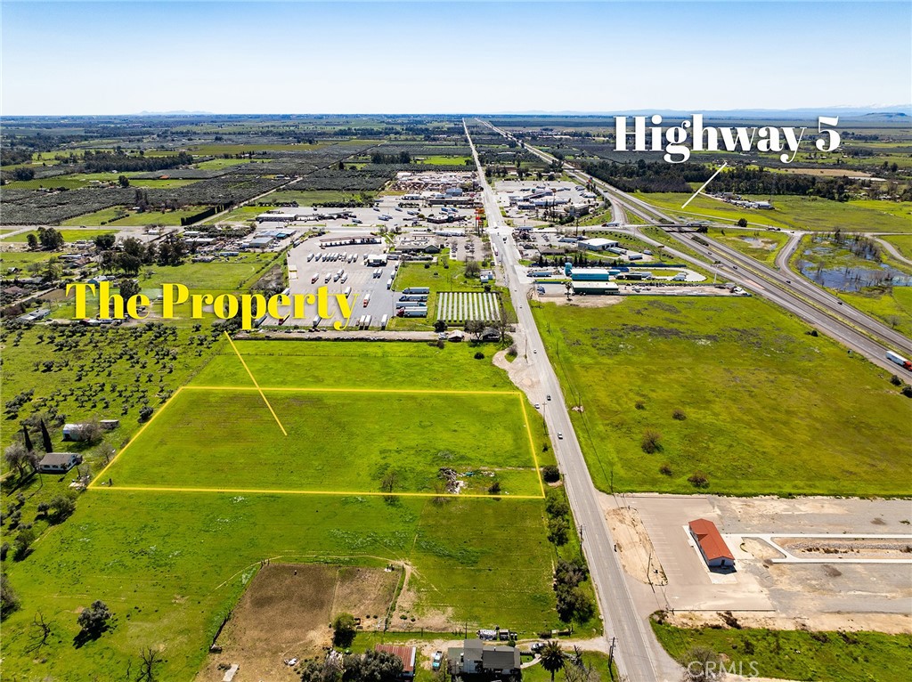 2761 Hwy 99w Property Photo 4