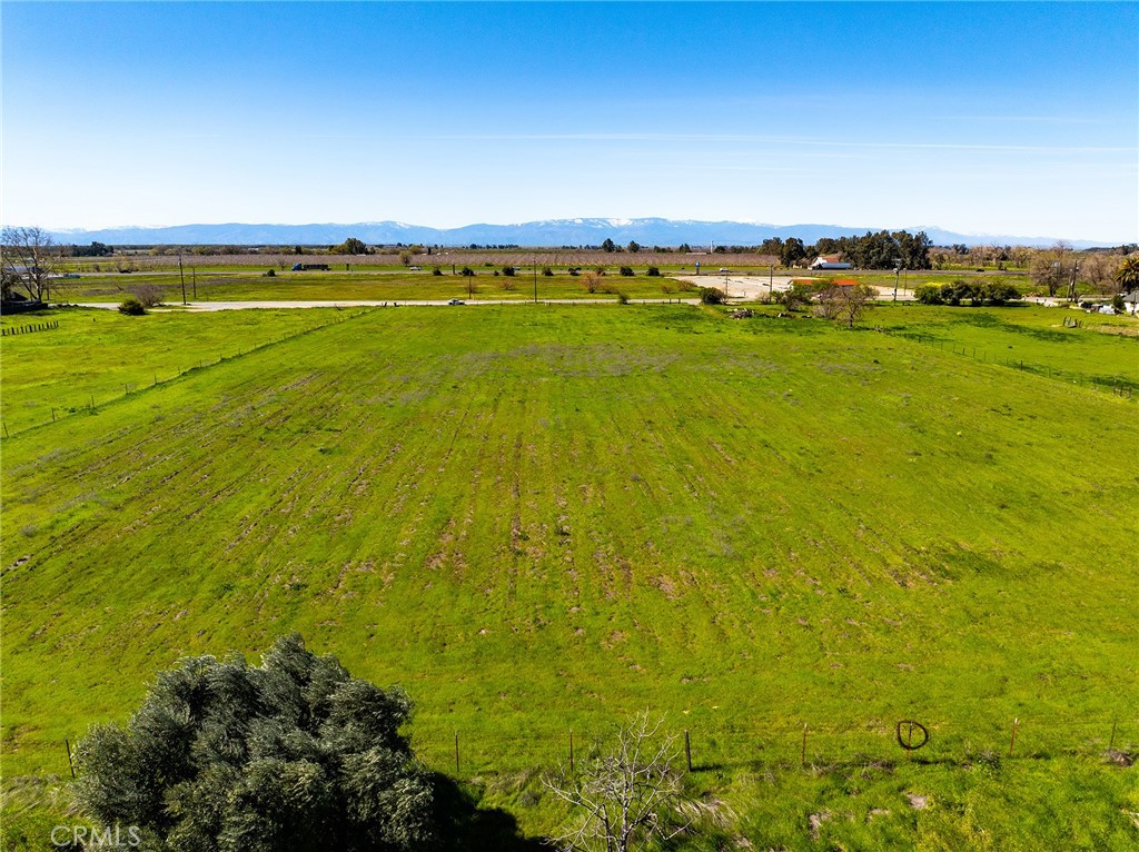 2761 Hwy 99w Property Photo 15
