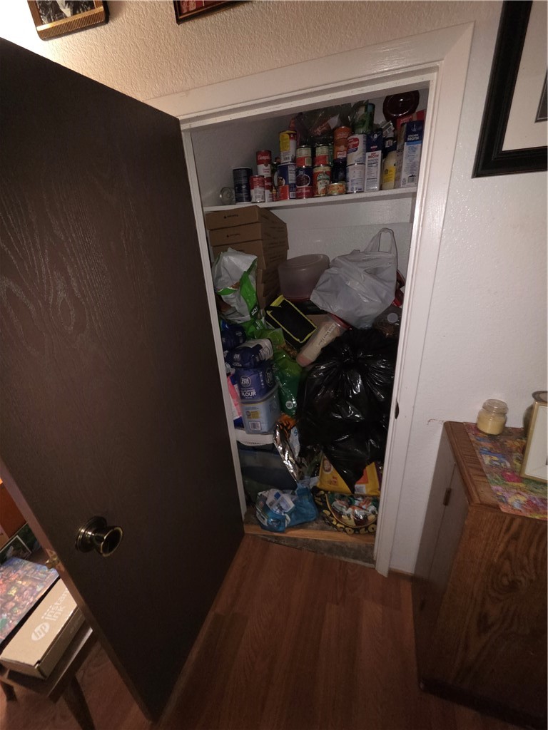565 North Street Property Photo 12