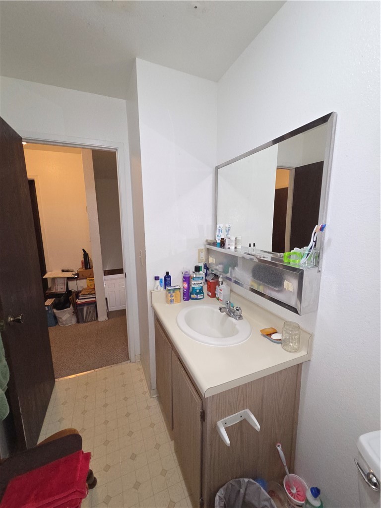 565 North Street Property Photo 16