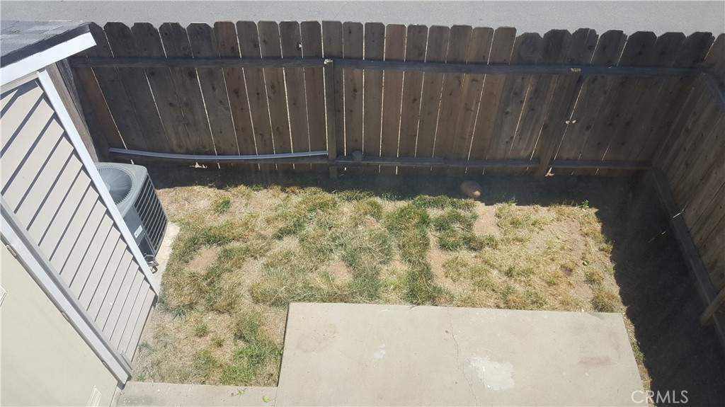 565 North Street Property Photo 27