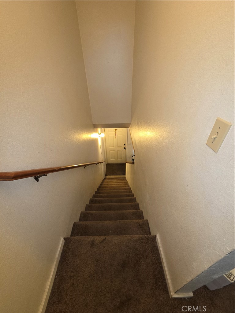 573 North Street Property Photo 23