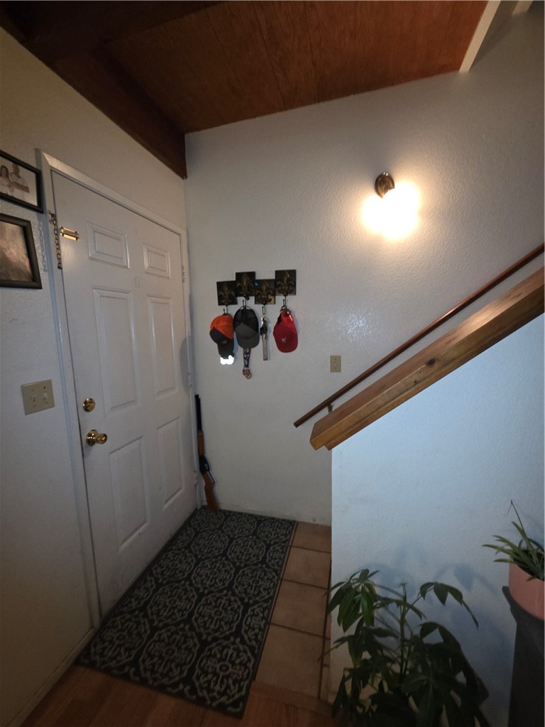 633 North Street Property Photo 4