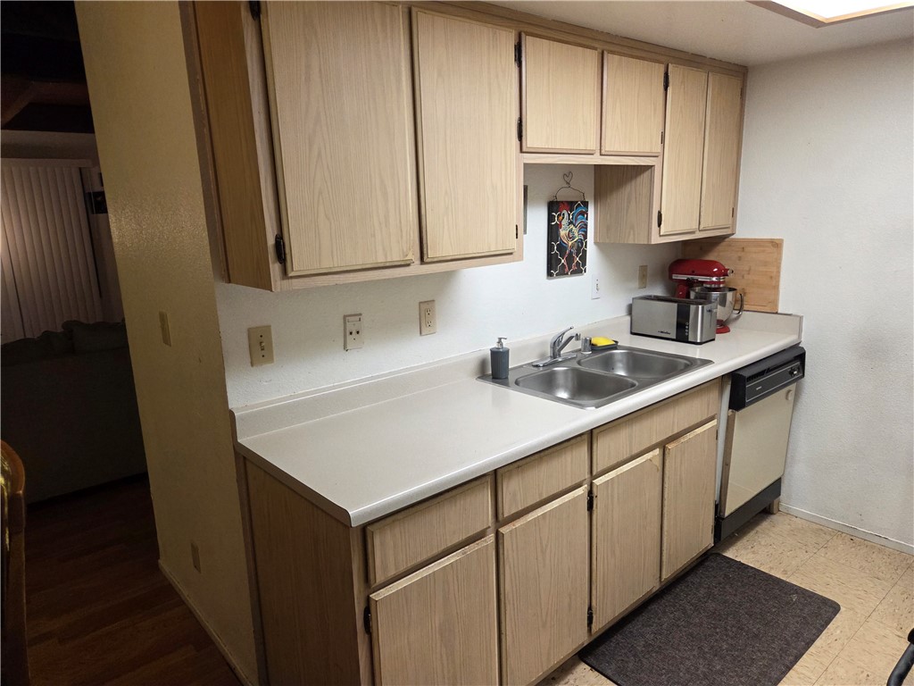 633 North Street Property Photo 10