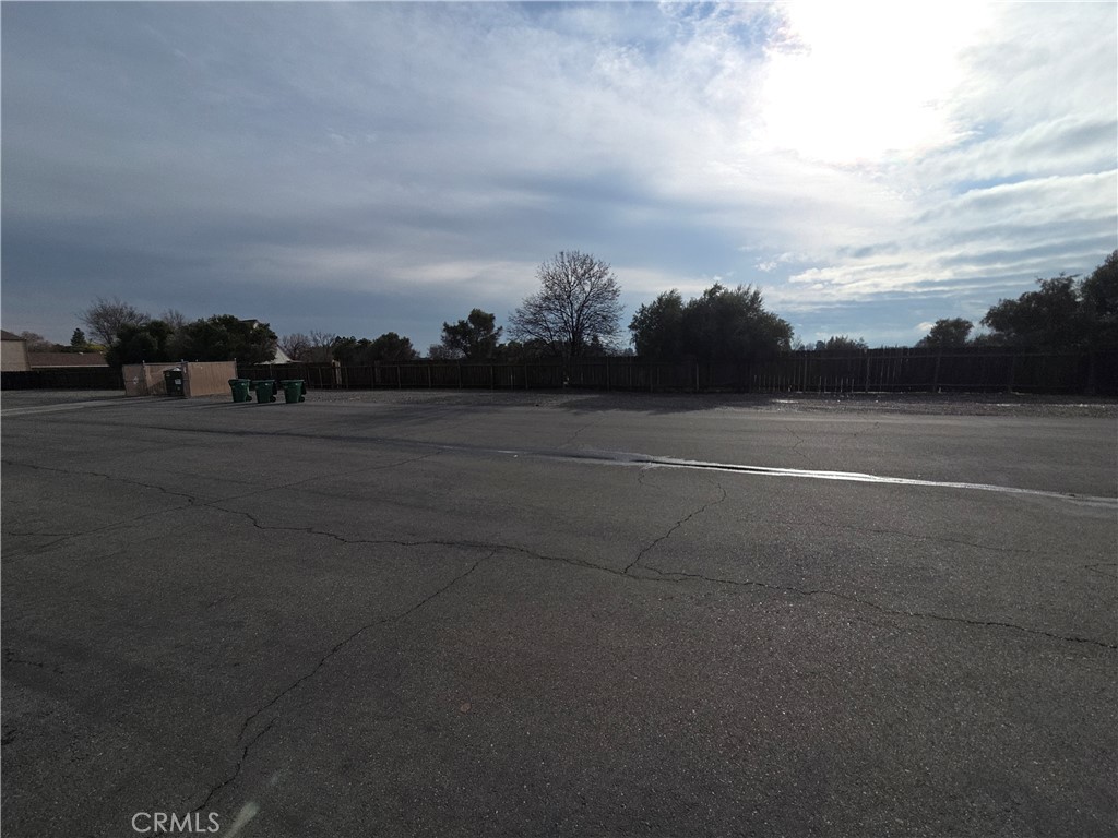 633 North Street Property Photo 26