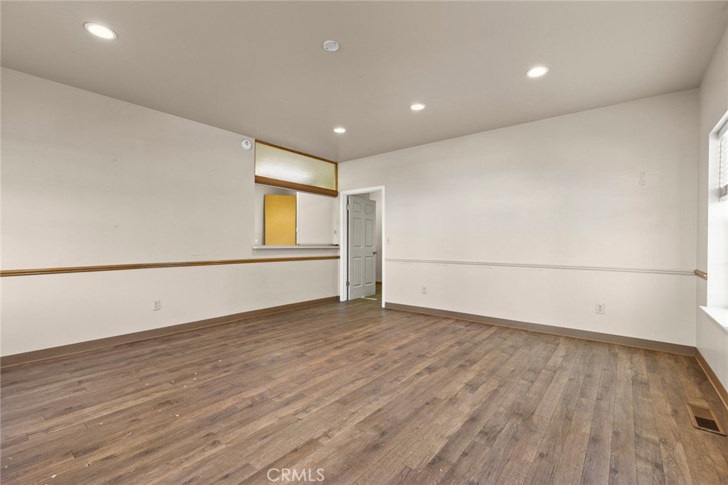 10 Governors Lane Property Photo 2