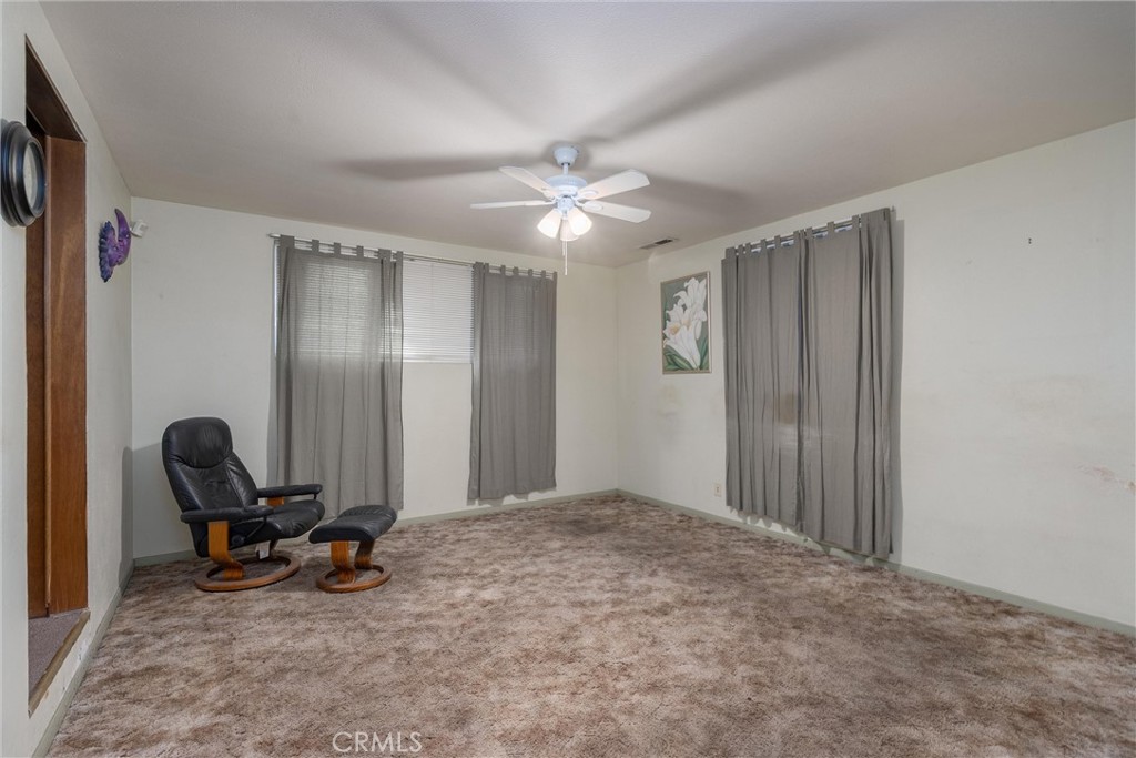 559 East Property Photo 11