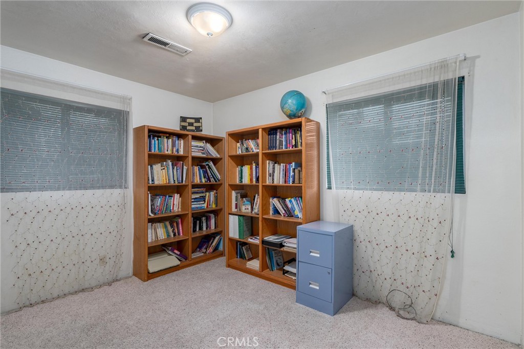 559 East Property Photo 17
