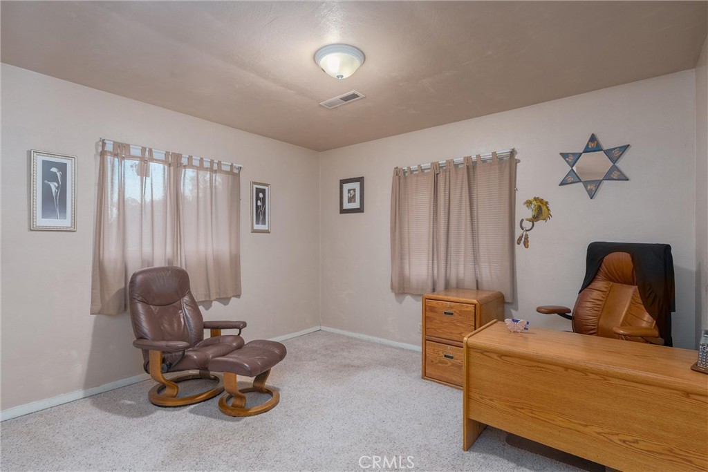 559 East Property Photo 19
