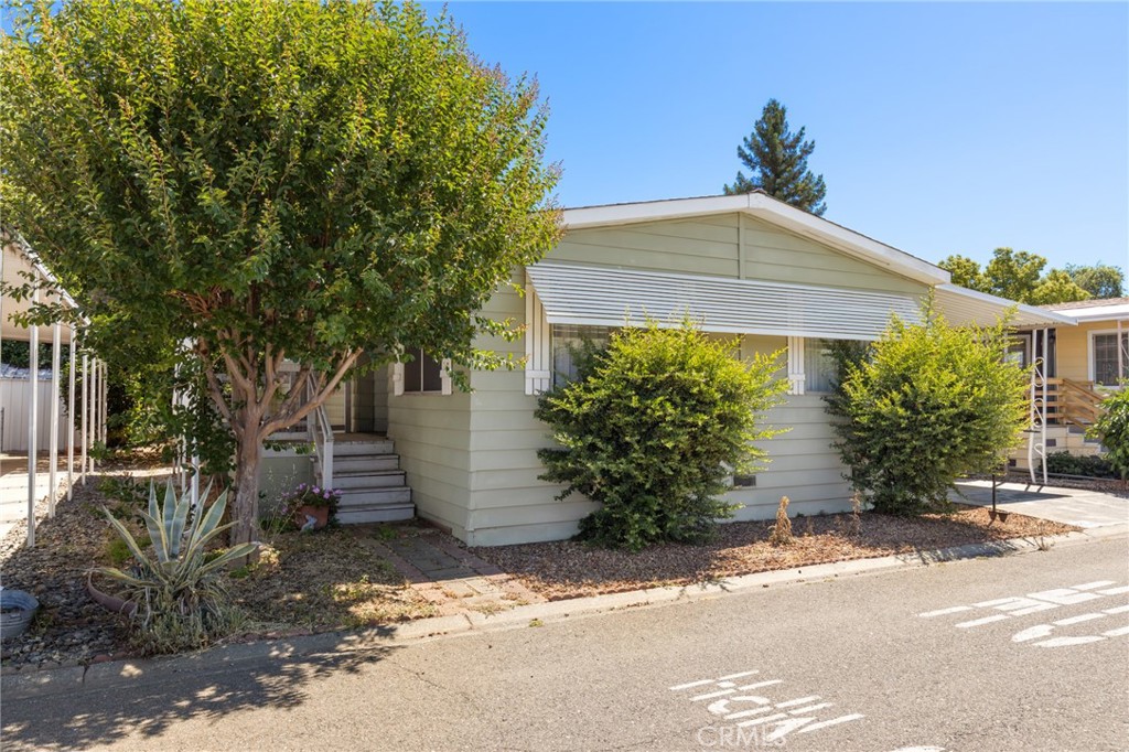 701 E Lassen Avenue 294 Property Photo 2