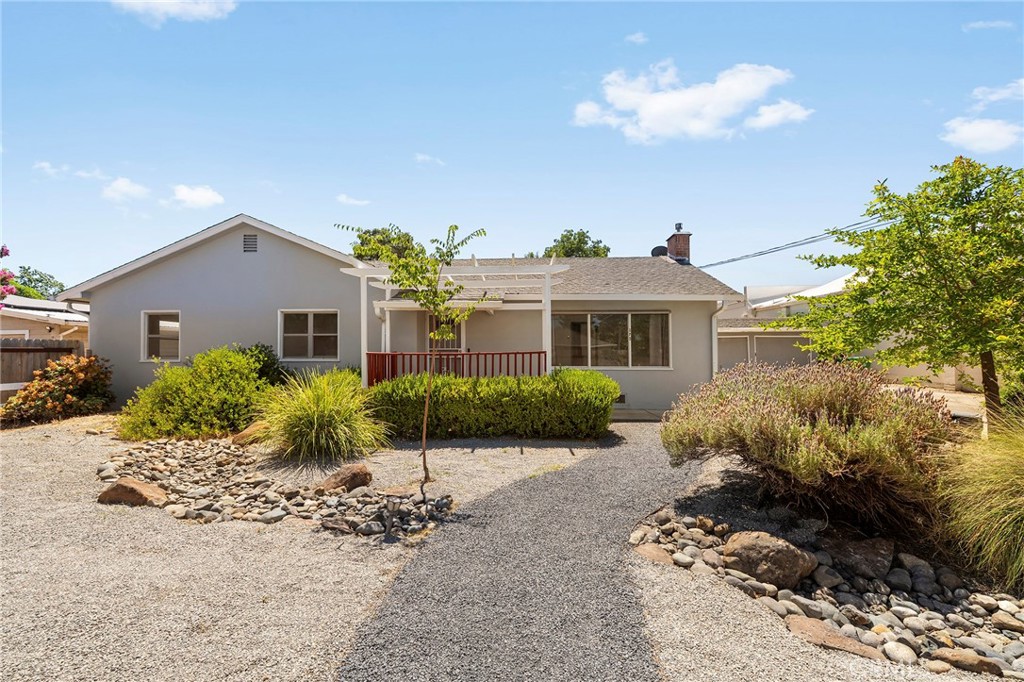 173 Connors Avenue Property Photo 1