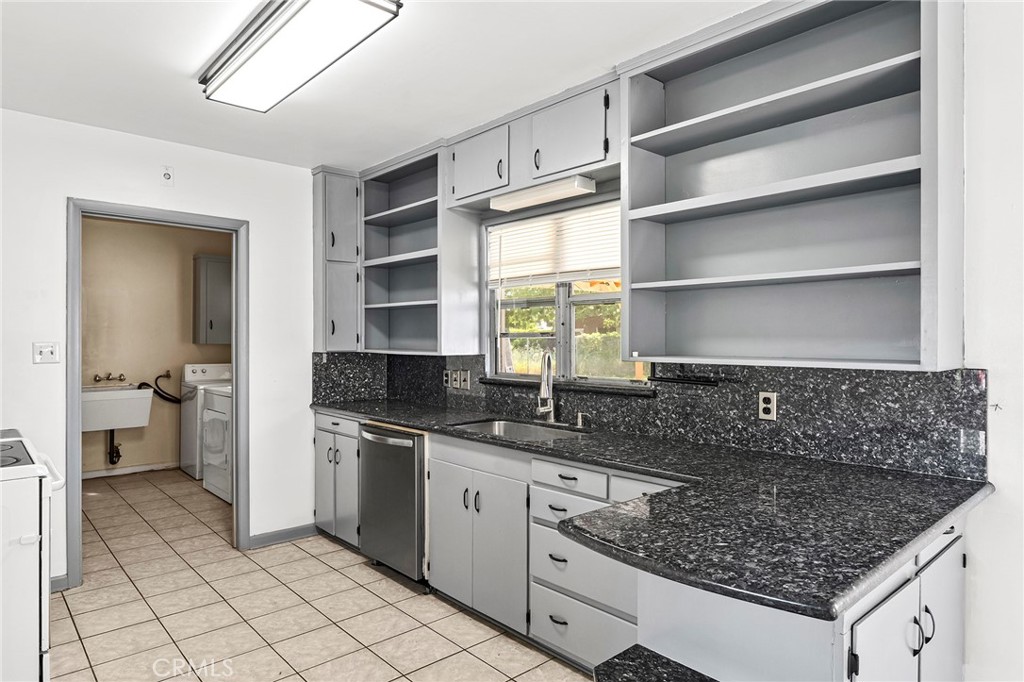 173 Connors Avenue Property Photo 3