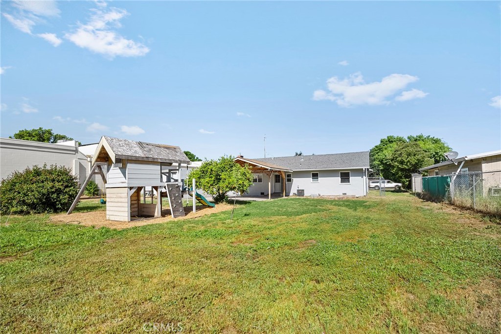 173 Connors Avenue Property Photo 6