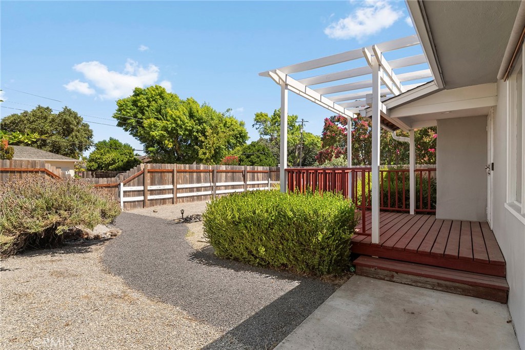 173 Connors Avenue Property Photo 11