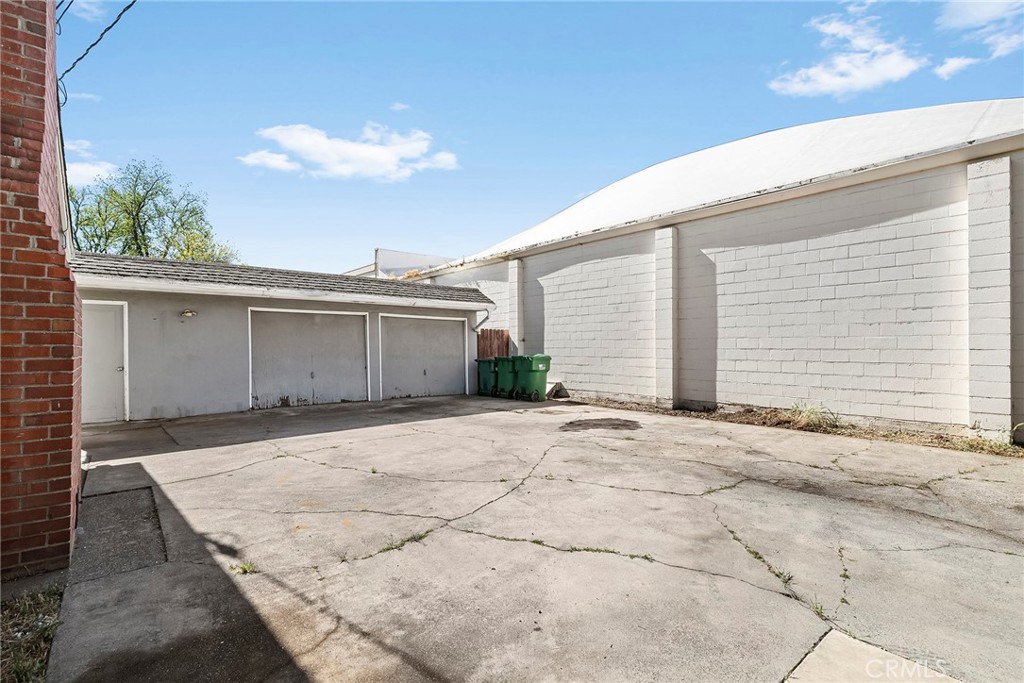 173 Connors Avenue Property Photo 39