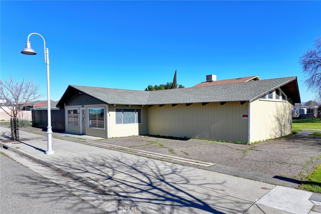 7918 Hwy 99 E Property Photo 2