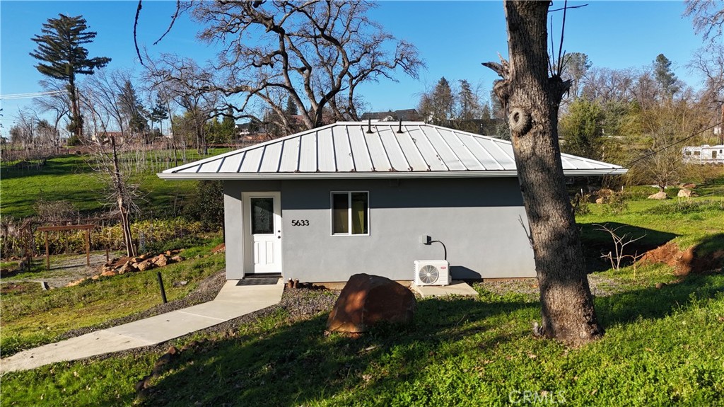 5623 Wilson Property Photo 2