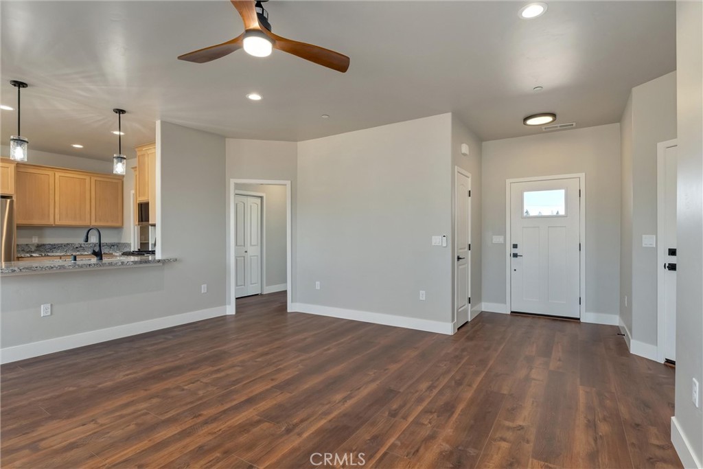 5801 Foster Road Property Photo 10