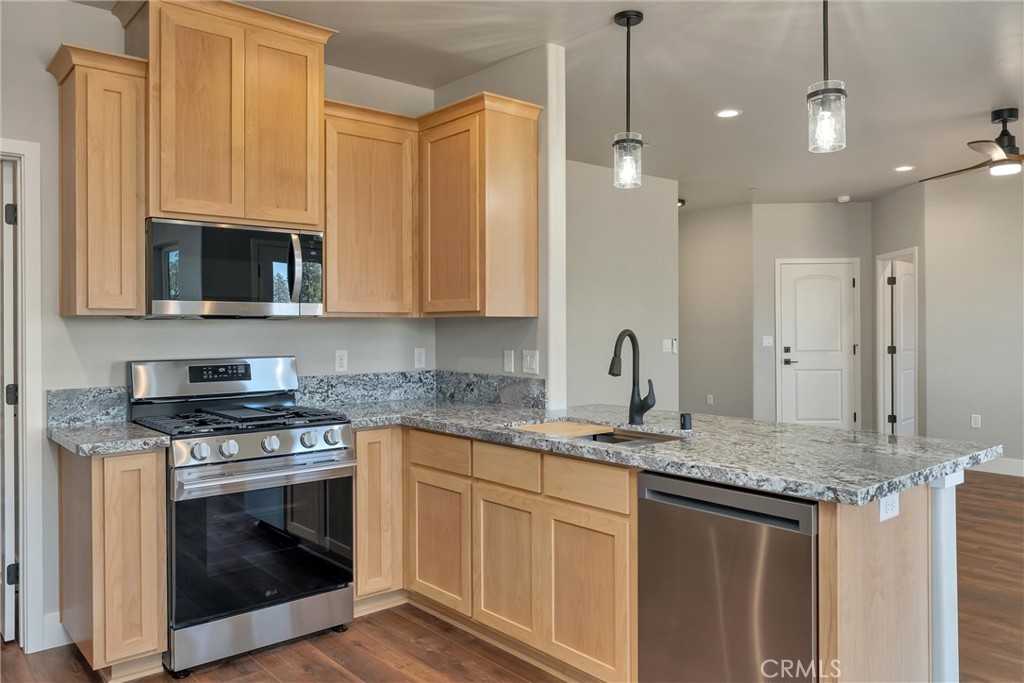 5801 Foster Road Property Photo 14