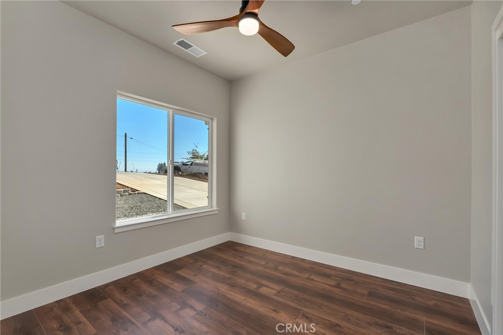 5801 Foster Road Property Photo 27