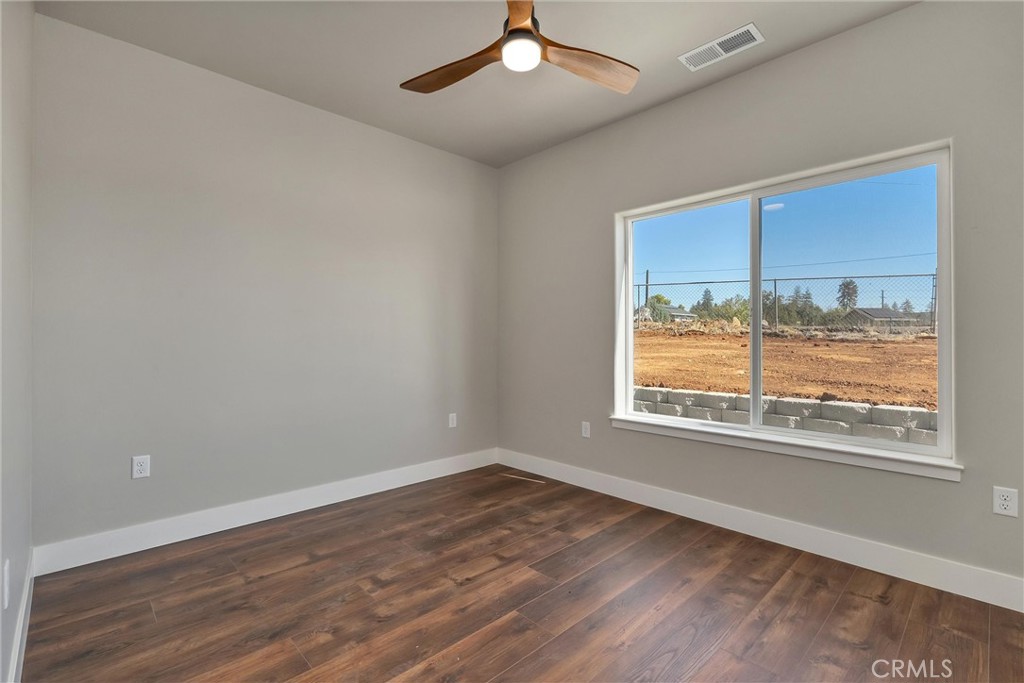 5801 Foster Road Property Photo 29