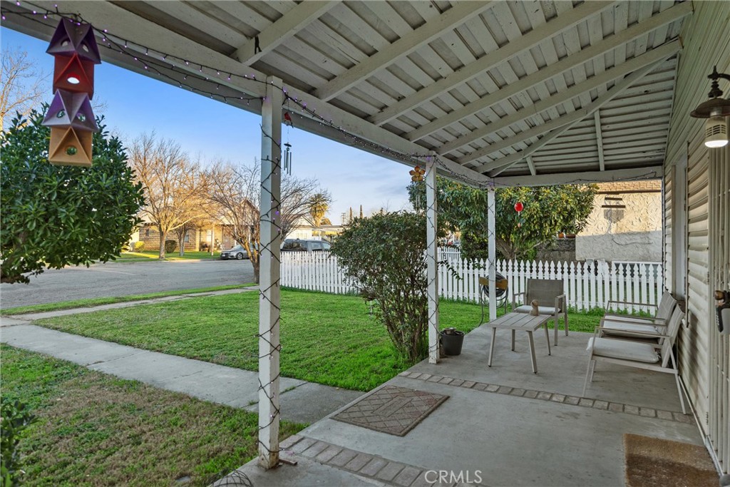 855 Johnson Property Photo 8