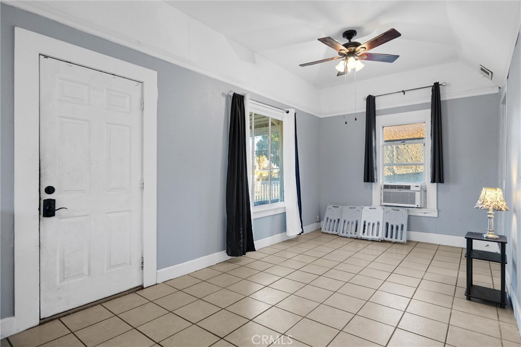855 Johnson Property Photo 10