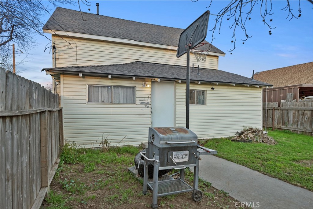 855 Johnson Property Photo 37