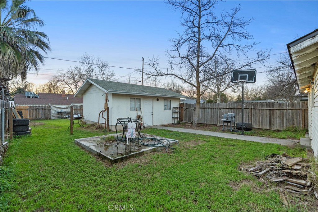855 Johnson Property Photo 39