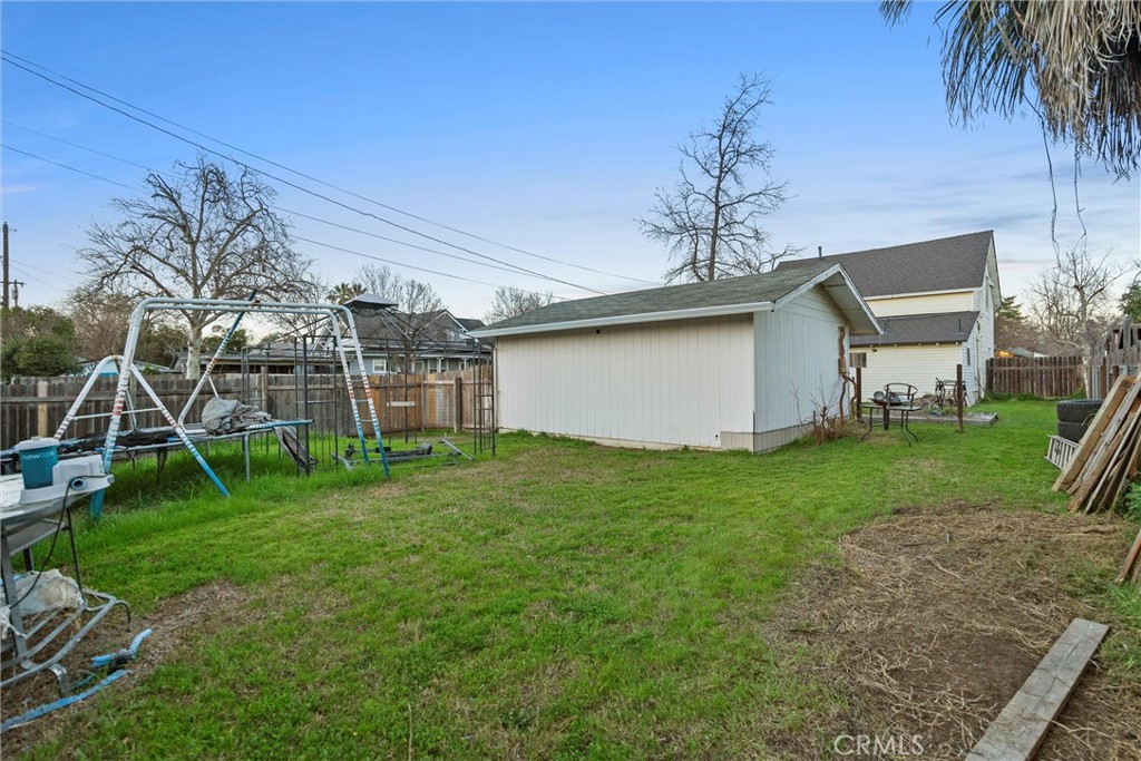 855 Johnson Property Photo 40