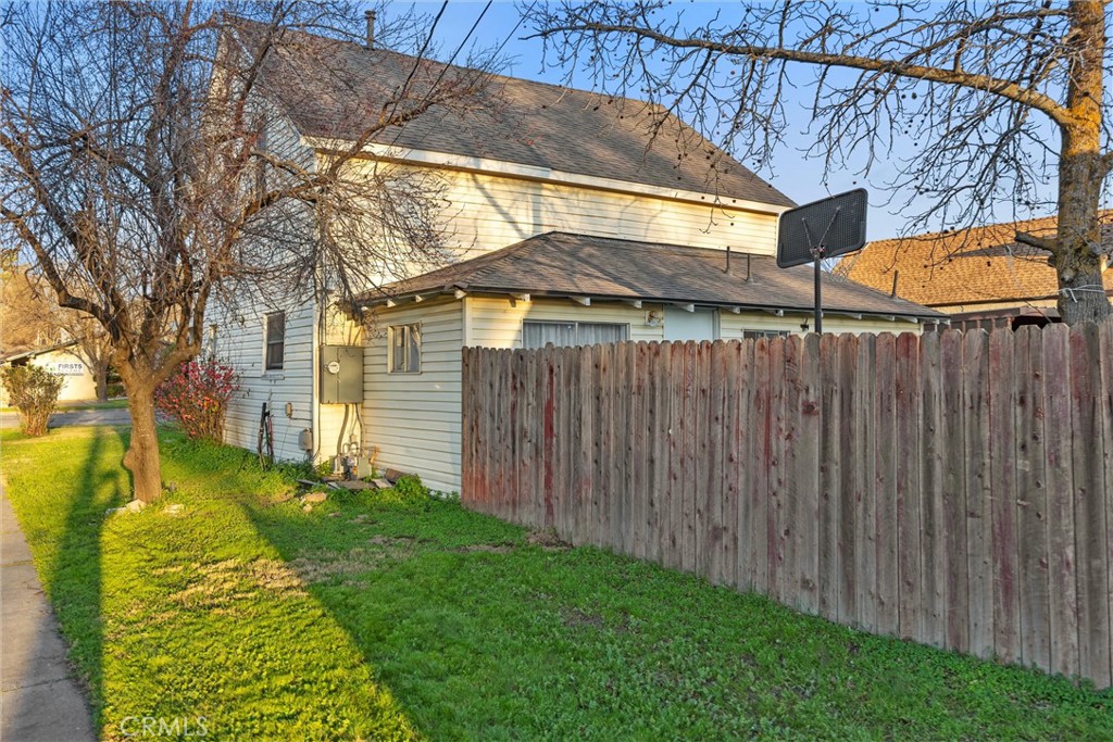 855 Johnson Property Photo 43