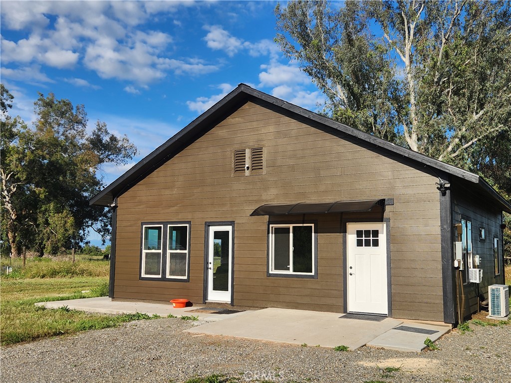 20506 Corning Property Photo 2