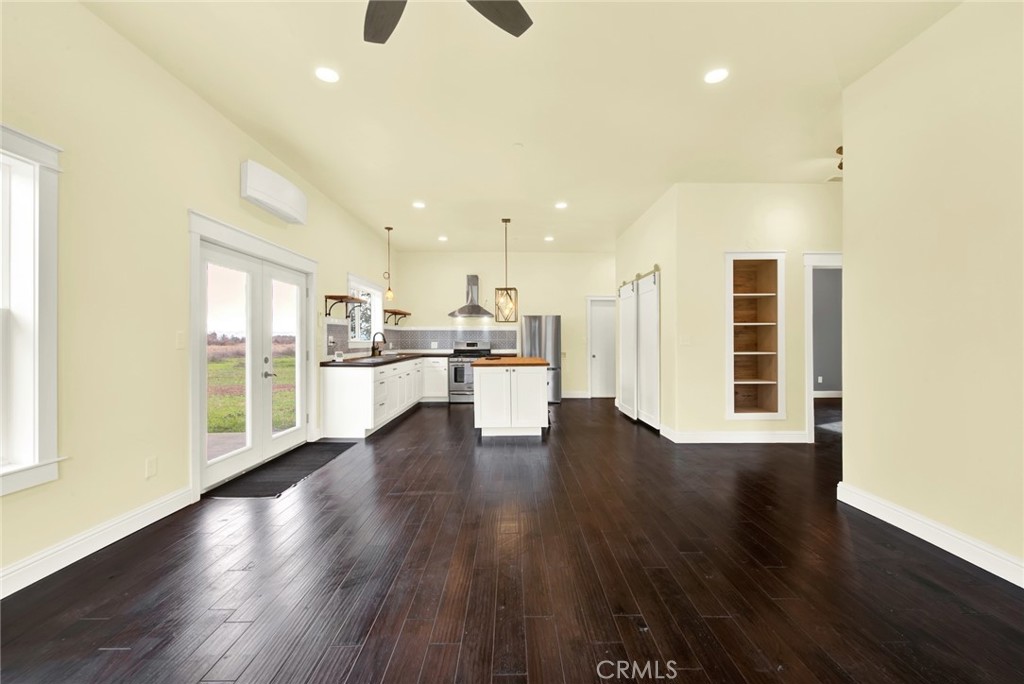 20506 Corning Property Photo 10