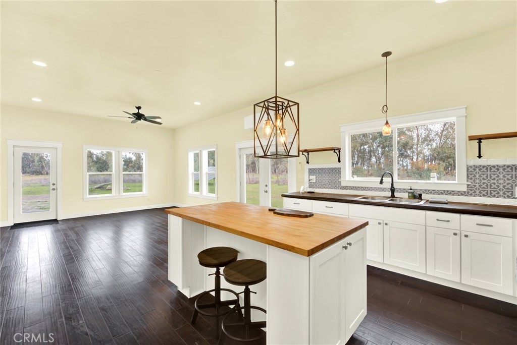 20506 Corning Property Photo 13