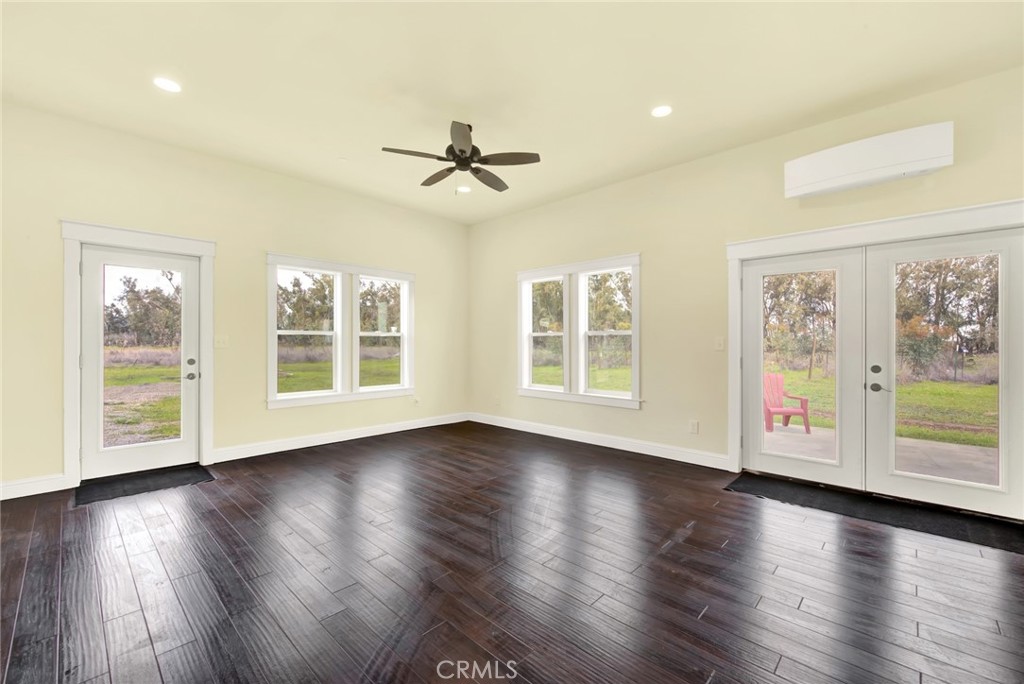20506 Corning Property Photo 15