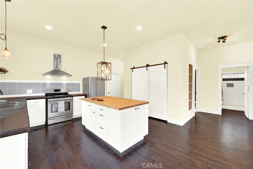 20506 Corning Property Photo 18