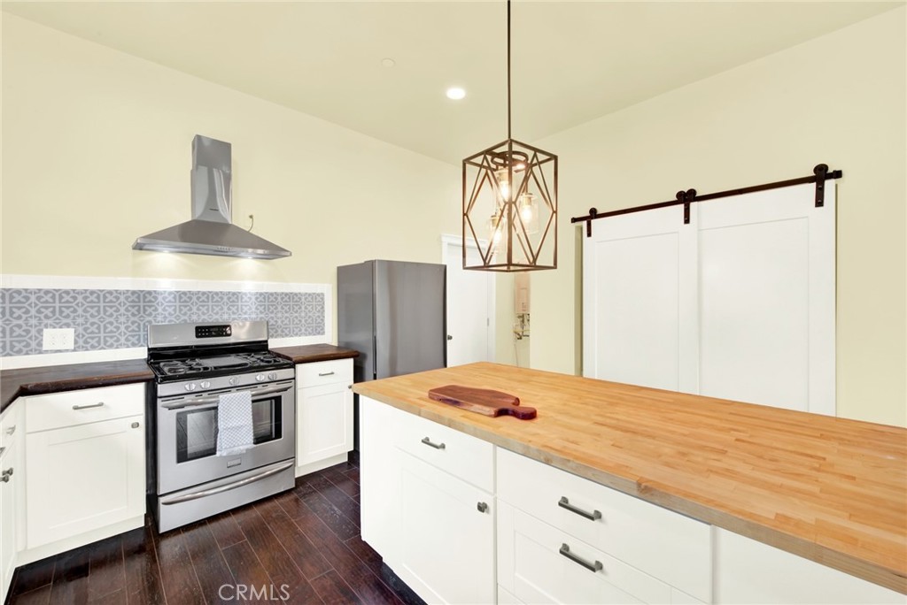 20506 Corning Property Photo 20