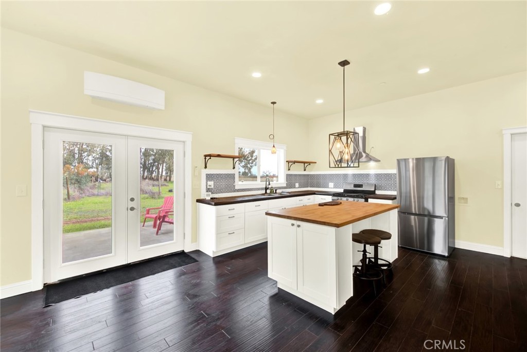 20506 Corning Property Photo 22