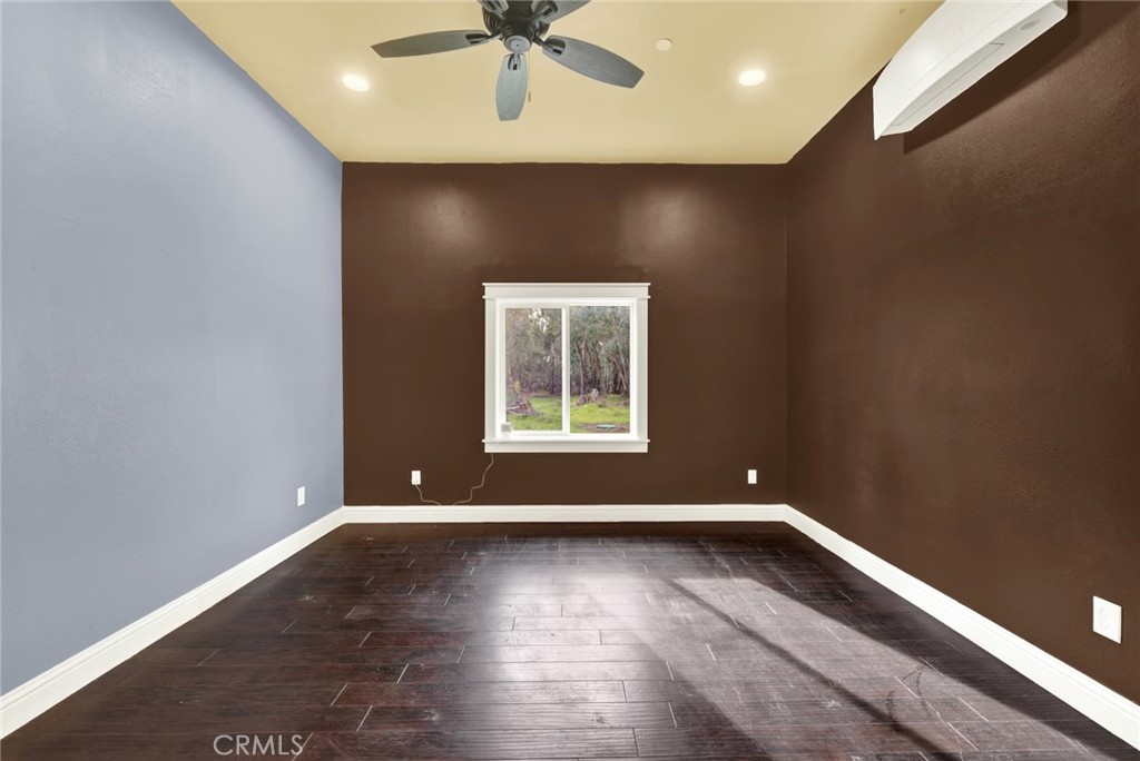 20506 Corning Property Photo 27