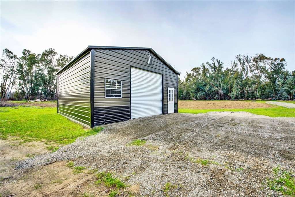 20506 Corning Property Photo 38