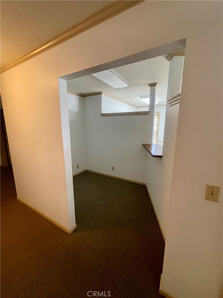 19 Williamsburg Property Photo 3