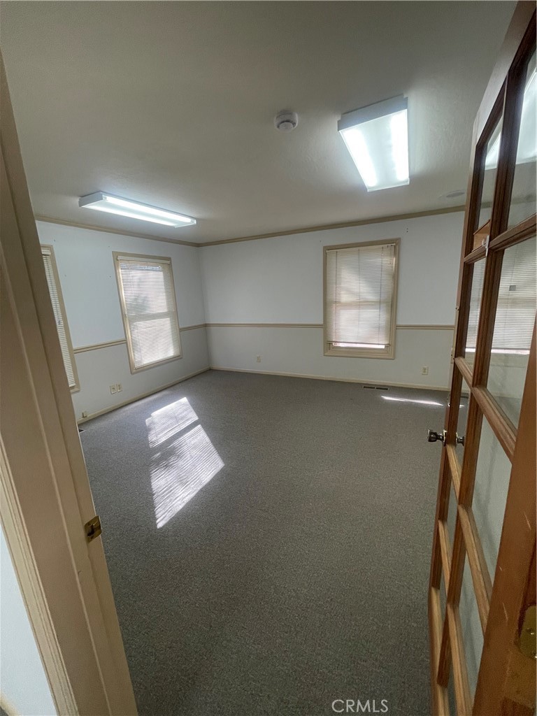 19 Williamsburg Property Photo 11