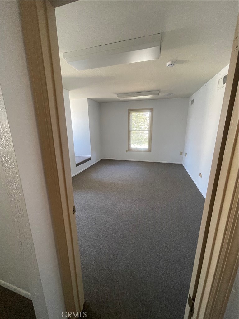 19 Williamsburg Property Photo 18