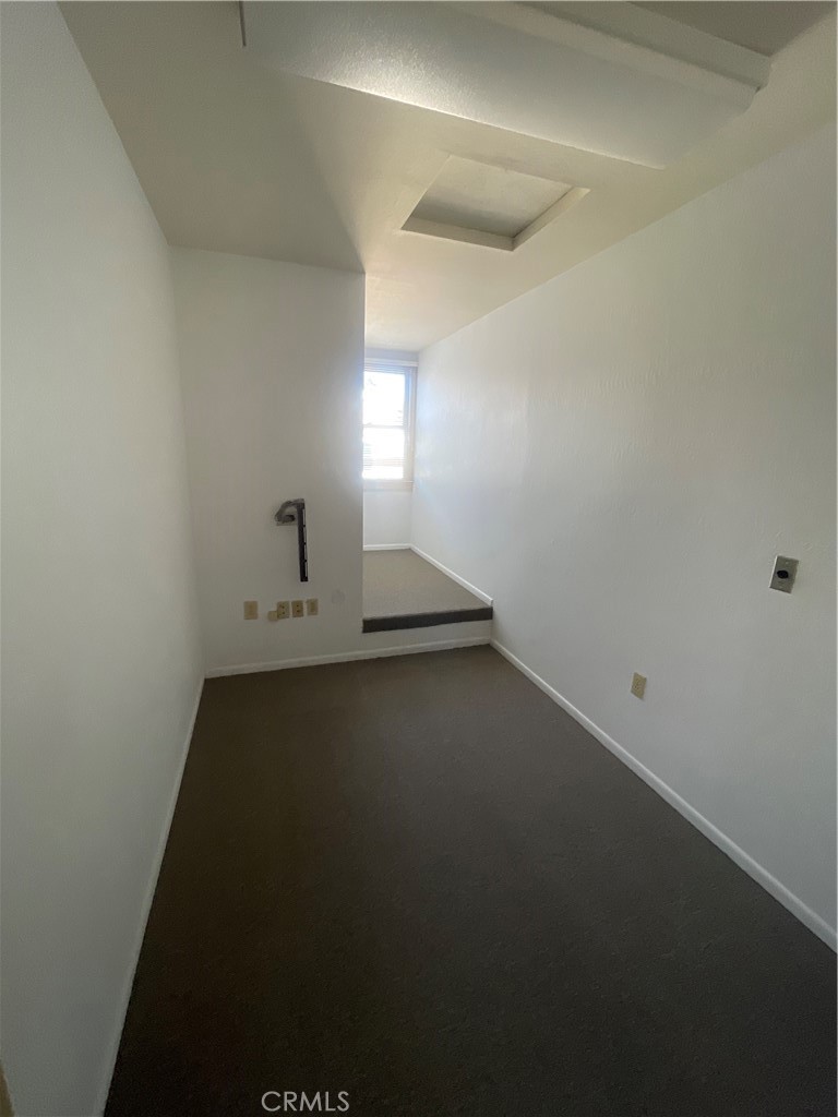 19 Williamsburg Property Photo 20