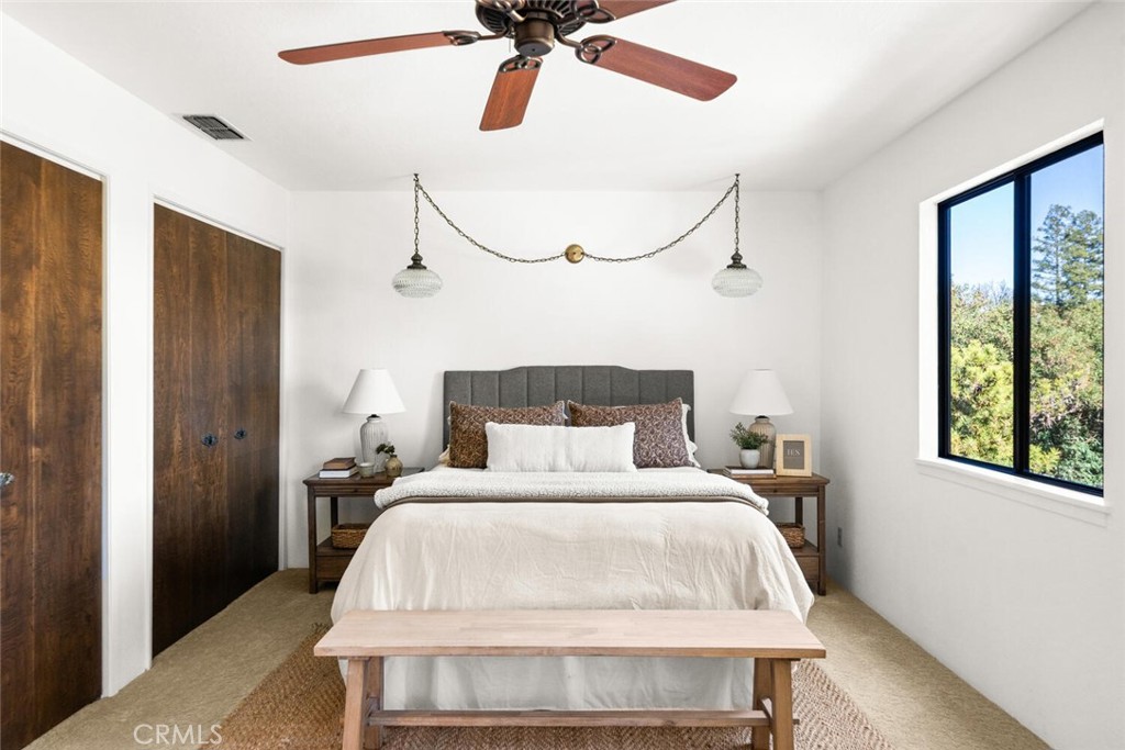1041 Washington Property Photo 30