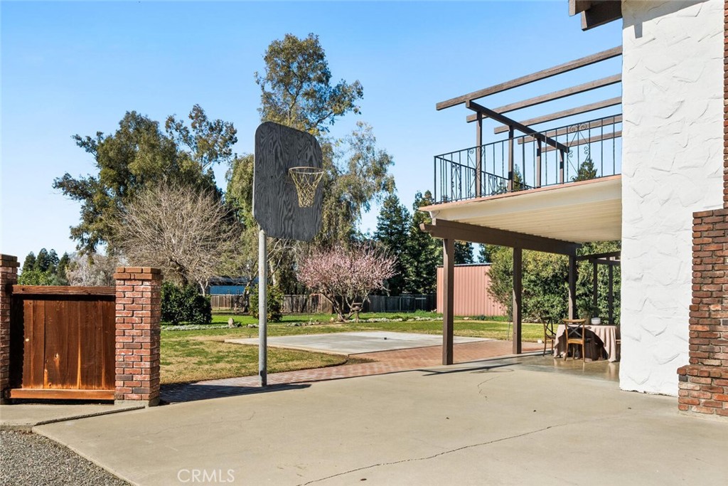 1041 Washington Property Photo 50